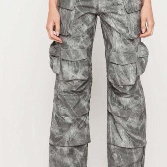 Luxe to Kill Charcoal Acid Wash Oversized Vegan Leather Trouser/Cargos Womens 8 - Picture 1 of 7